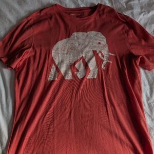 Banana Republic Red Crew Neck Tee